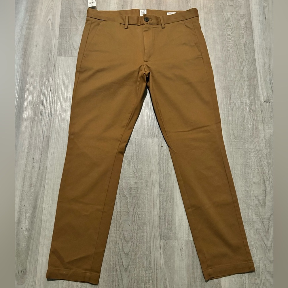 GAP MENS KHAKI PANTS